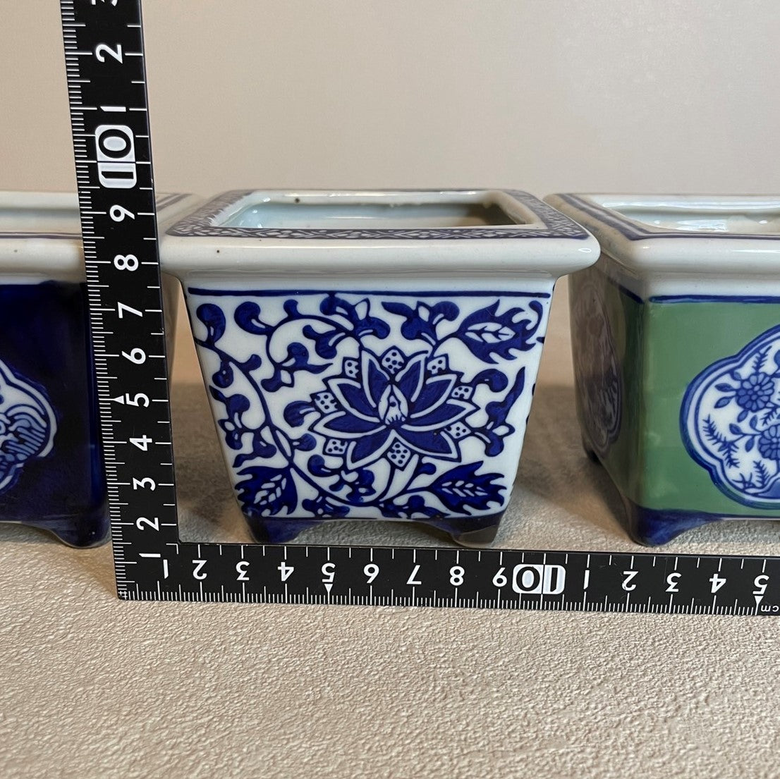 脚付スクエア鉢 S